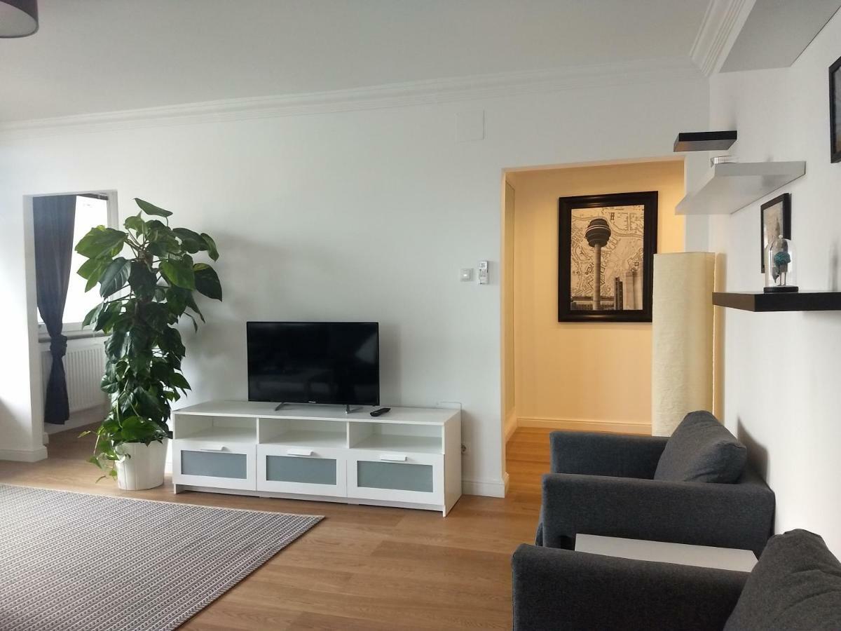 Rema Ferienwohnung Schwedenplatz Вена Экстерьер фото